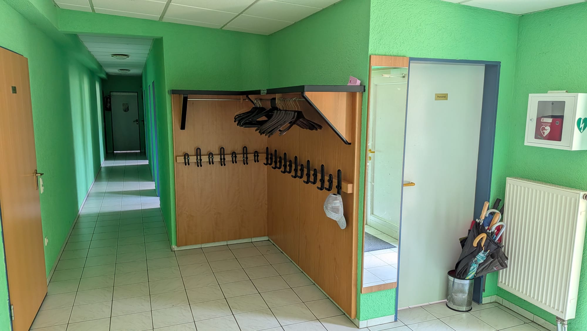 TSV Biebelried Garderobe und Flurbereich